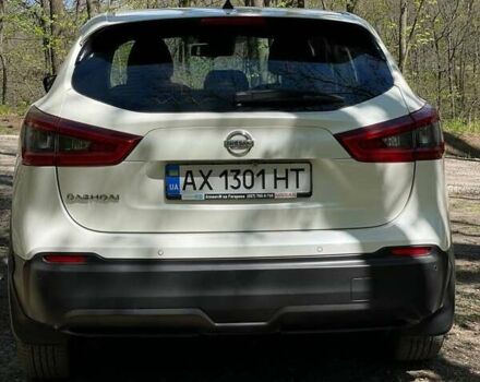 Білий Ніссан Кашкай, об'ємом двигуна 2 л та пробігом 37 тис. км за 18900 $, фото 24 на Automoto.ua