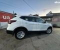 Белый Ниссан Кашкай, объемом двигателя 1.6 л и пробегом 130 тыс. км за 17790 $, фото 7 на Automoto.ua