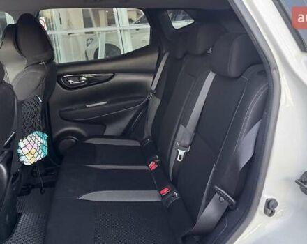 Білий Ніссан Кашкай, об'ємом двигуна 2 л та пробігом 37 тис. км за 18990 $, фото 18 на Automoto.ua