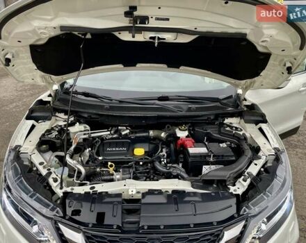 Білий Ніссан Кашкай, об'ємом двигуна 1.6 л та пробігом 75 тис. км за 19500 $, фото 27 на Automoto.ua