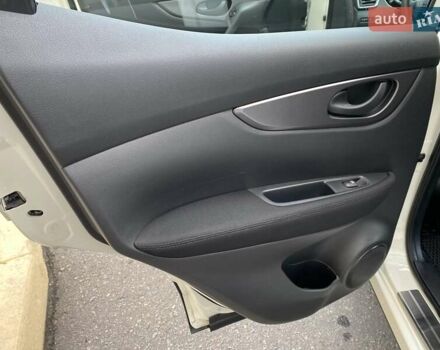 Ниссан Кашкай 2020 в Харькове на Automoto.ua Белый Ниссан Кашкай, объемом двигателя 1.6 л и пробегом 37 тыс. км за 19499 $, фото 20 на Automoto.ua