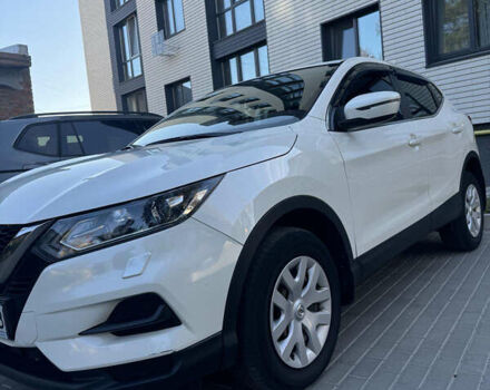 Белый Ниссан Кашкай, объемом двигателя 1.6 л и пробегом 102 тыс. км за 19600 $, фото 13 на Automoto.ua