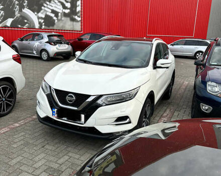 Белый Ниссан Кашкай, объемом двигателя 1.6 л и пробегом 102 тыс. км за 18000 $, фото 1 на Automoto.ua