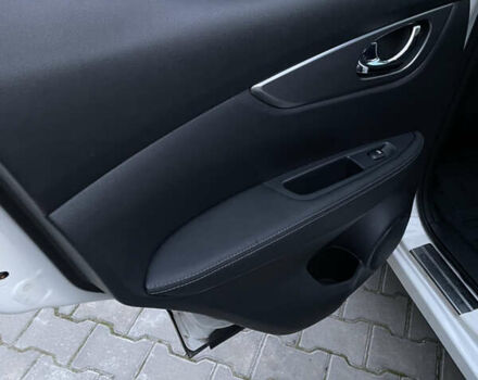 Белый Ниссан Кашкай, объемом двигателя 2 л и пробегом 64 тыс. км за 21500 $, фото 24 на Automoto.ua