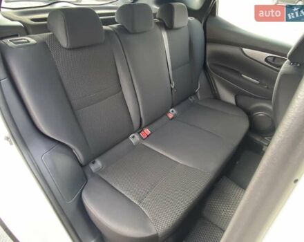 Ниссан Кашкай 2020 в Харькове на Automoto.ua Белый Ниссан Кашкай, объемом двигателя 1.6 л и пробегом 37 тыс. км за 19499 $, фото 33 на Automoto.ua