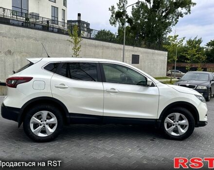 Белый Ниссан Кашкай, объемом двигателя 1.6 л и пробегом 111 тыс. км за 19999 $, фото 6 на Automoto.ua