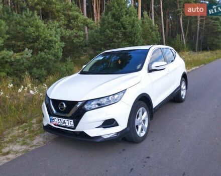 Белый Ниссан Кашкай, объемом двигателя 1.6 л и пробегом 169 тыс. км за 19900 $, фото 1 на Automoto.ua
