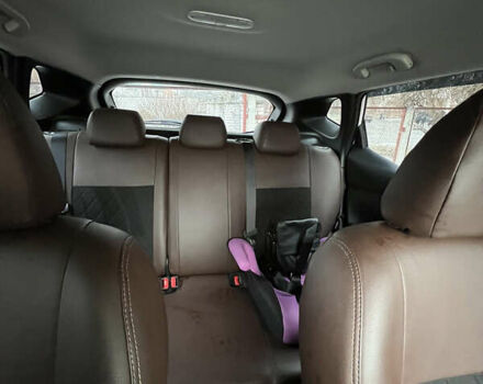 Белый Ниссан Кашкай, объемом двигателя 1.6 л и пробегом 102 тыс. км за 19600 $, фото 3 на Automoto.ua