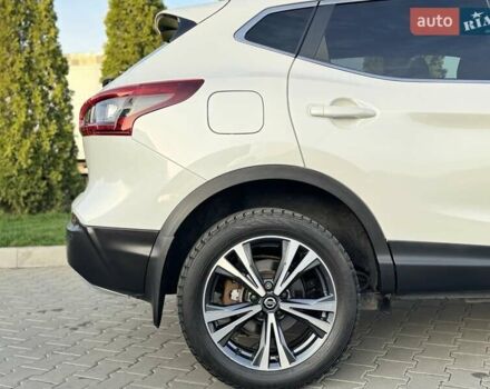 Білий Ніссан Кашкай, об'ємом двигуна 2 л та пробігом 58 тис. км за 21900 $, фото 15 на Automoto.ua