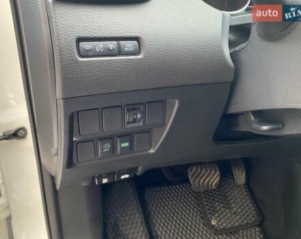 Ниссан Кашкай 2020 в Харькове на Automoto.ua Белый Ниссан Кашкай, объемом двигателя 1.6 л и пробегом 37 тыс. км за 19499 $, фото 24 на Automoto.ua