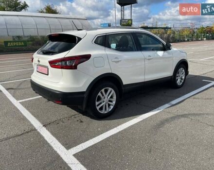Ниссан Кашкай 2020 в Львове на Automoto.ua Белый Ниссан Кашкай, объемом двигателя 2.02 л и пробегом 56 тыс. км за 15900 $, фото 10 на Automoto.ua