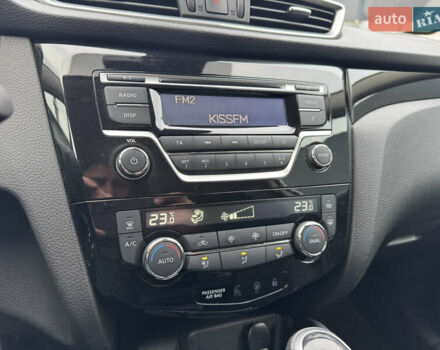 Белый Ниссан Кашкай, объемом двигателя 1.6 л и пробегом 47 тыс. км за 19999 $, фото 28 на Automoto.ua