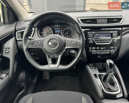 Белый Ниссан Кашкай, объемом двигателя 1.6 л и пробегом 47 тыс. км за 19999 $, фото 23 на Automoto.ua