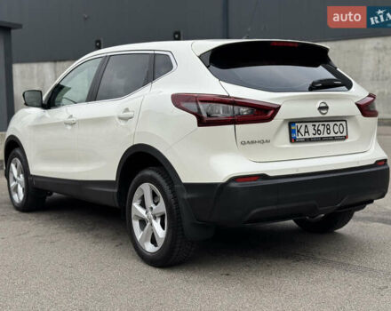 Белый Ниссан Кашкай, объемом двигателя 1.6 л и пробегом 47 тыс. км за 19999 $, фото 5 на Automoto.ua