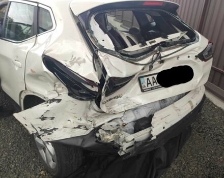 Белый Ниссан Кашкай, объемом двигателя 2 л и пробегом 47 тыс. км за 9000 $, фото 9 на Automoto.ua