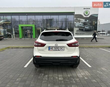 Белый Ниссан Кашкай, объемом двигателя 1.2 л и пробегом 50 тыс. км за 17200 $, фото 11 на Automoto.ua