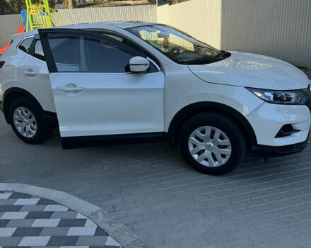 Белый Ниссан Кашкай, объемом двигателя 1.6 л и пробегом 102 тыс. км за 19600 $, фото 10 на Automoto.ua