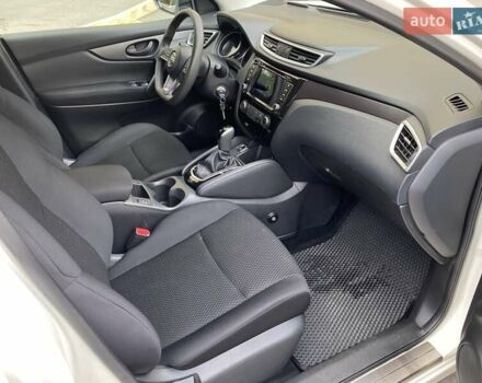 Ниссан Кашкай 2020 в Харькове на Automoto.ua Белый Ниссан Кашкай, объемом двигателя 1.6 л и пробегом 37 тыс. км за 19499 $, фото 39 на Automoto.ua