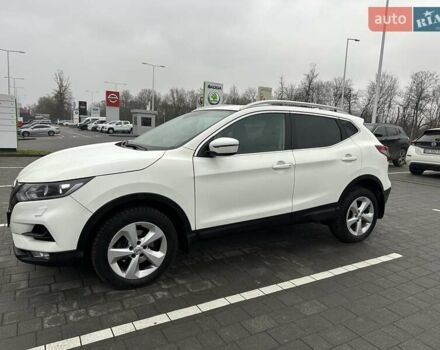 Белый Ниссан Кашкай, объемом двигателя 1.2 л и пробегом 50 тыс. км за 17200 $, фото 15 на Automoto.ua