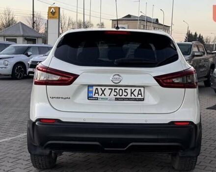 Білий Ніссан Кашкай, об'ємом двигуна 2 л та пробігом 37 тис. км за 18990 $, фото 4 на Automoto.ua