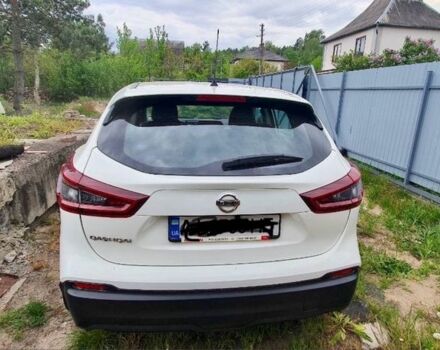 Белый Ниссан Кашкай, объемом двигателя 1.6 л и пробегом 14 тыс. км за 24462 $, фото 1 на Automoto.ua