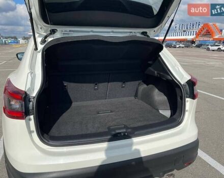 Ниссан Кашкай 2020 в Львове на Automoto.ua Белый Ниссан Кашкай, объемом двигателя 2.02 л и пробегом 56 тыс. км за 15900 $, фото 8 на Automoto.ua