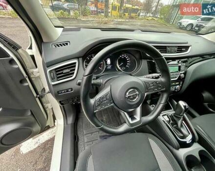 Білий Ніссан Кашкай, об'ємом двигуна 1.6 л та пробігом 75 тис. км за 19500 $, фото 14 на Automoto.ua