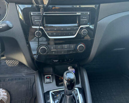 Белый Ниссан Кашкай, объемом двигателя 1.6 л и пробегом 102 тыс. км за 19600 $, фото 9 на Automoto.ua