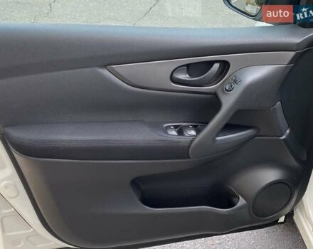 Ниссан Кашкай 2020 в Харькове на Automoto.ua Белый Ниссан Кашкай, объемом двигателя 1.6 л и пробегом 37 тыс. км за 19499 $, фото 18 на Automoto.ua