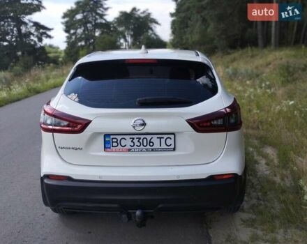 Белый Ниссан Кашкай, объемом двигателя 1.6 л и пробегом 169 тыс. км за 19900 $, фото 2 на Automoto.ua