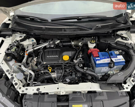 Белый Ниссан Кашкай, объемом двигателя 1.6 л и пробегом 47 тыс. км за 19999 $, фото 31 на Automoto.ua