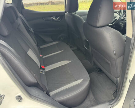 Белый Ниссан Кашкай, объемом двигателя 1.6 л и пробегом 47 тыс. км за 19999 $, фото 11 на Automoto.ua