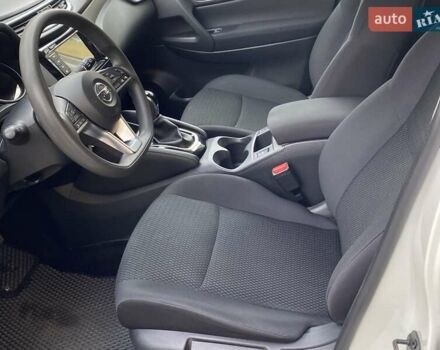 Ниссан Кашкай 2020 в Харькове на Automoto.ua Белый Ниссан Кашкай, объемом двигателя 1.6 л и пробегом 37 тыс. км за 19499 $, фото 17 на Automoto.ua