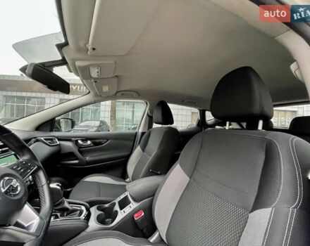 Білий Ніссан Кашкай, об'ємом двигуна 1.6 л та пробігом 75 тис. км за 19500 $, фото 15 на Automoto.ua