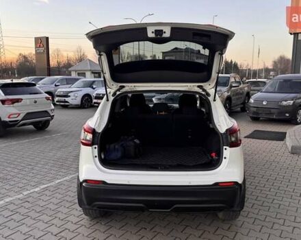 Білий Ніссан Кашкай, об'ємом двигуна 2 л та пробігом 37 тис. км за 18990 $, фото 21 на Automoto.ua