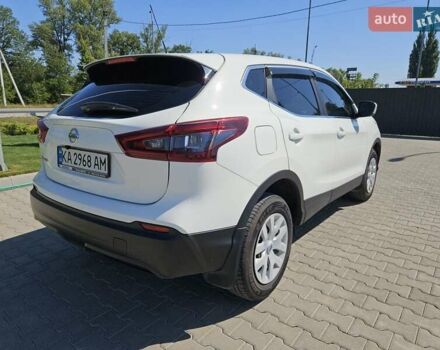 Білий Ніссан Кашкай, об'ємом двигуна 1.6 л та пробігом 101 тис. км за 21000 $, фото 5 на Automoto.ua