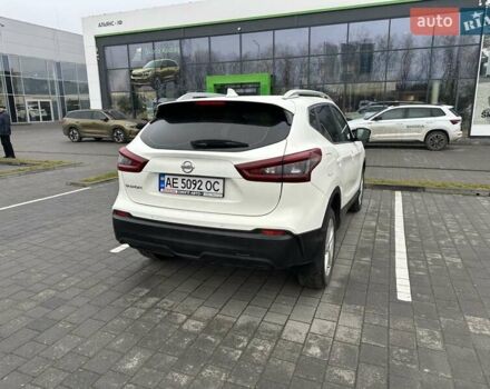 Белый Ниссан Кашкай, объемом двигателя 1.2 л и пробегом 50 тыс. км за 17200 $, фото 8 на Automoto.ua