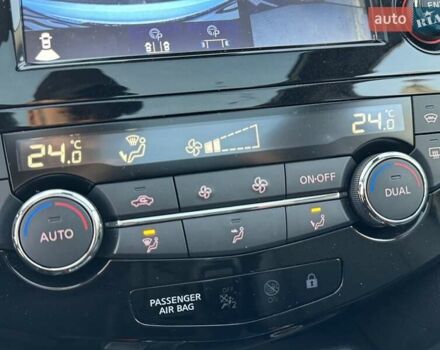 Білий Ніссан Кашкай, об'ємом двигуна 2 л та пробігом 58 тис. км за 21900 $, фото 92 на Automoto.ua