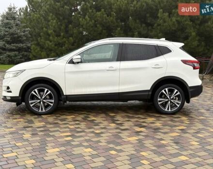 Білий Ніссан Кашкай, об'ємом двигуна 1.6 л та пробігом 102 тис. км за 19900 $, фото 4 на Automoto.ua