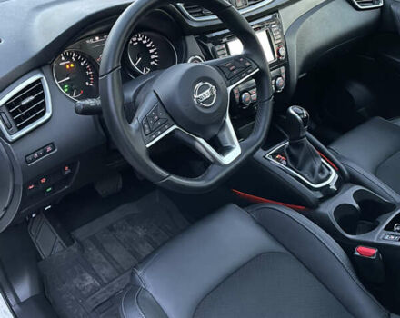 Белый Ниссан Кашкай, объемом двигателя 2 л и пробегом 64 тыс. км за 21500 $, фото 13 на Automoto.ua