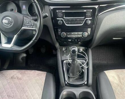 Білий Ніссан Кашкай, об'ємом двигуна 1.2 л та пробігом 42 тис. км за 16000 $, фото 3 на Automoto.ua