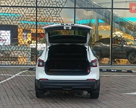 Белый Ниссан Кашкай, объемом двигателя 1.99 л и пробегом 102 тыс. км за 19280 $, фото 9 на Automoto.ua