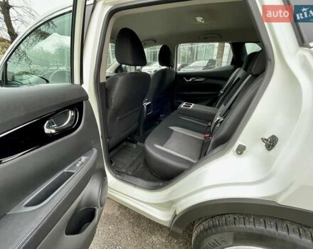 Білий Ніссан Кашкай, об'ємом двигуна 1.6 л та пробігом 75 тис. км за 19500 $, фото 25 на Automoto.ua