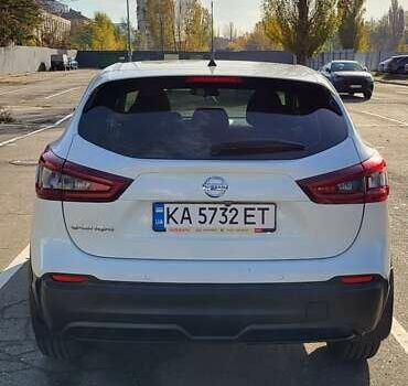 Белый Ниссан Кашкай, объемом двигателя 1.6 л и пробегом 74 тыс. км за 21500 $, фото 18 на Automoto.ua