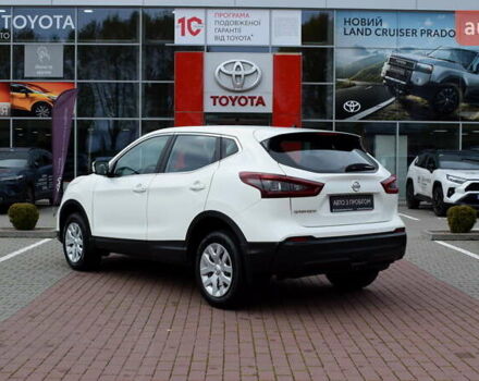 Белый Ниссан Кашкай, объемом двигателя 1.6 л и пробегом 203 тыс. км за 16800 $, фото 1 на Automoto.ua