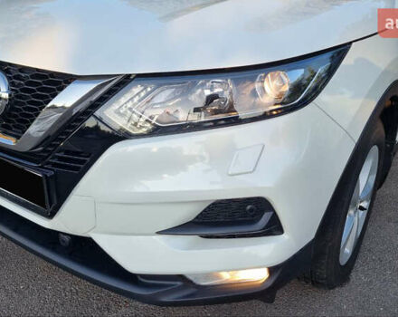 Білий Ніссан Кашкай, об'ємом двигуна 1.2 л та пробігом 35 тис. км за 19500 $, фото 7 на Automoto.ua