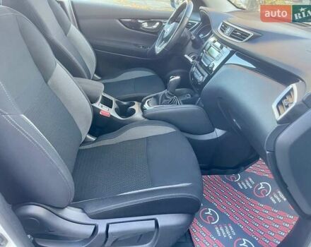 Белый Ниссан Кашкай, объемом двигателя 1.2 л и пробегом 67 тыс. км за 17500 $, фото 25 на Automoto.ua