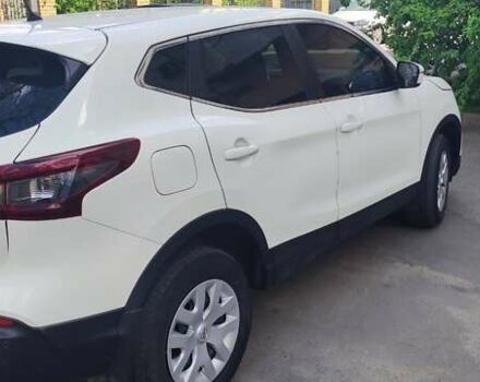 Білий Ніссан Кашкай, об'ємом двигуна 1.2 л та пробігом 37 тис. км за 17800 $, фото 9 на Automoto.ua