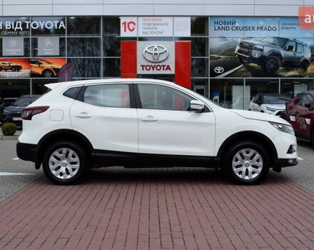 Белый Ниссан Кашкай, объемом двигателя 1.6 л и пробегом 203 тыс. км за 16800 $, фото 16 на Automoto.ua