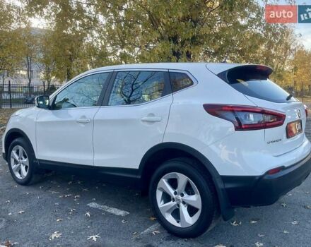 Белый Ниссан Кашкай, объемом двигателя 1.2 л и пробегом 67 тыс. км за 17500 $, фото 13 на Automoto.ua